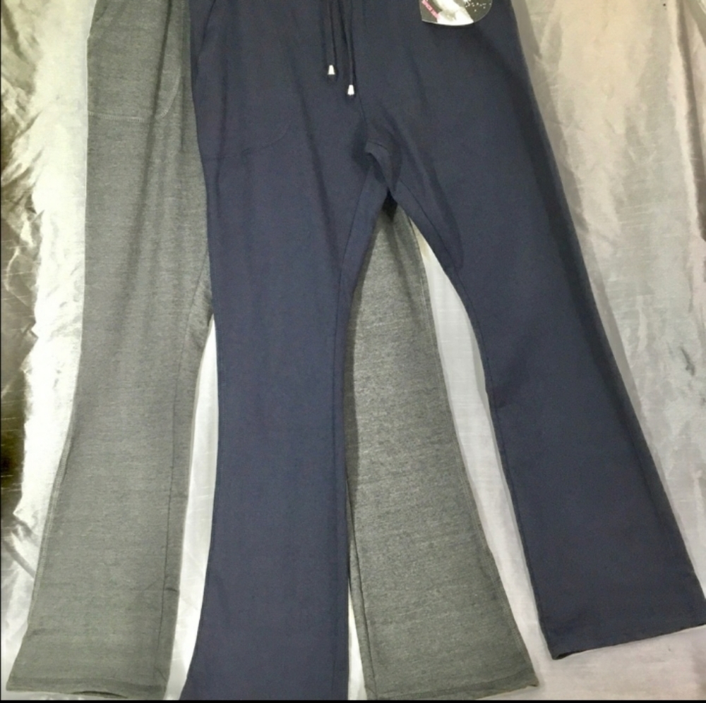2 pair!! Women’s Sweatpants, Size Large